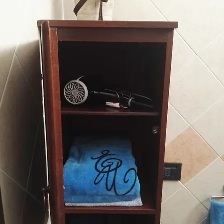 לינה וארוחת בוקר La Maison Di Elenoire