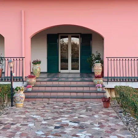La Maison Di Elenoire Bed & Breakfast *